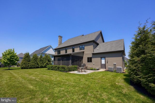 428 SOUTHAMPTON DR, Lititz, PA 17543