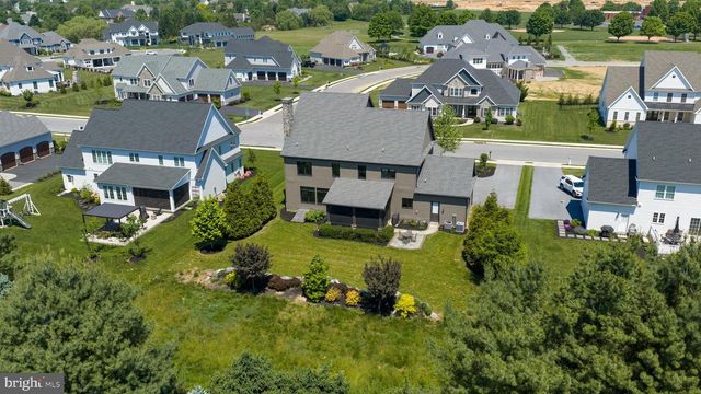 428 SOUTHAMPTON DR, Lititz, PA 17543