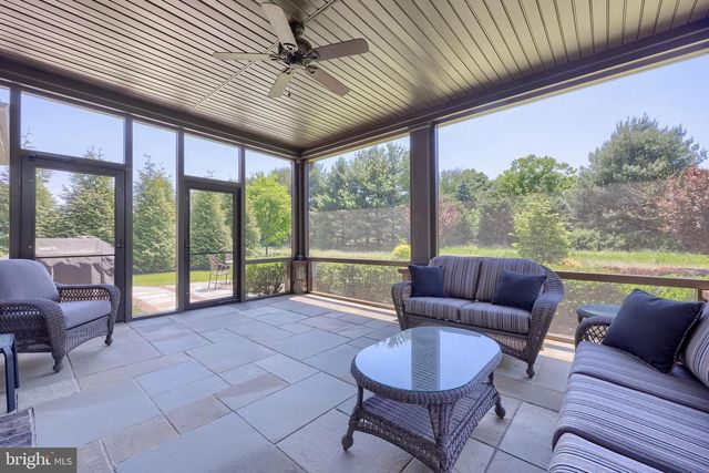 428 SOUTHAMPTON DR, Lititz, PA 17543