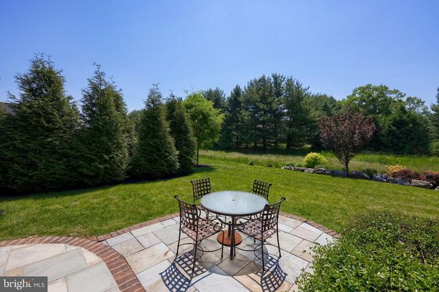 428 SOUTHAMPTON DR, Lititz, PA 17543