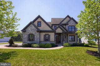 428 SOUTHAMPTON DR, Lititz, PA 17543