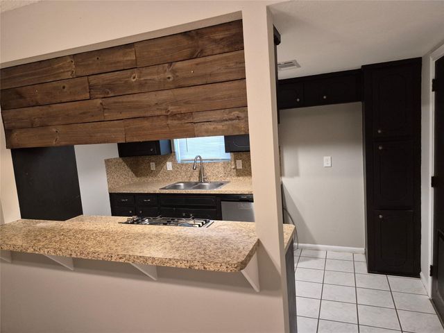 638 Cherry Valley Drive, Huffman, TX 77336