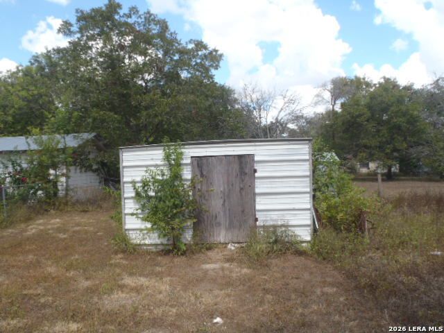 921 Pecan St, Seguin, TX 78155