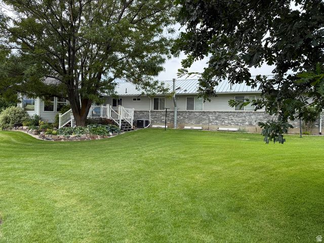 7419 S 400 W, Paradise, UT 84328