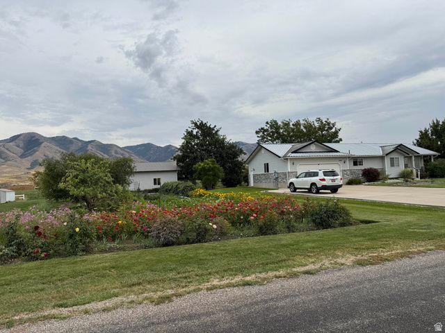 7419 S 400 W, Paradise, UT 84328
