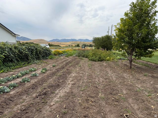 7419 S 400 W, Paradise, UT 84328