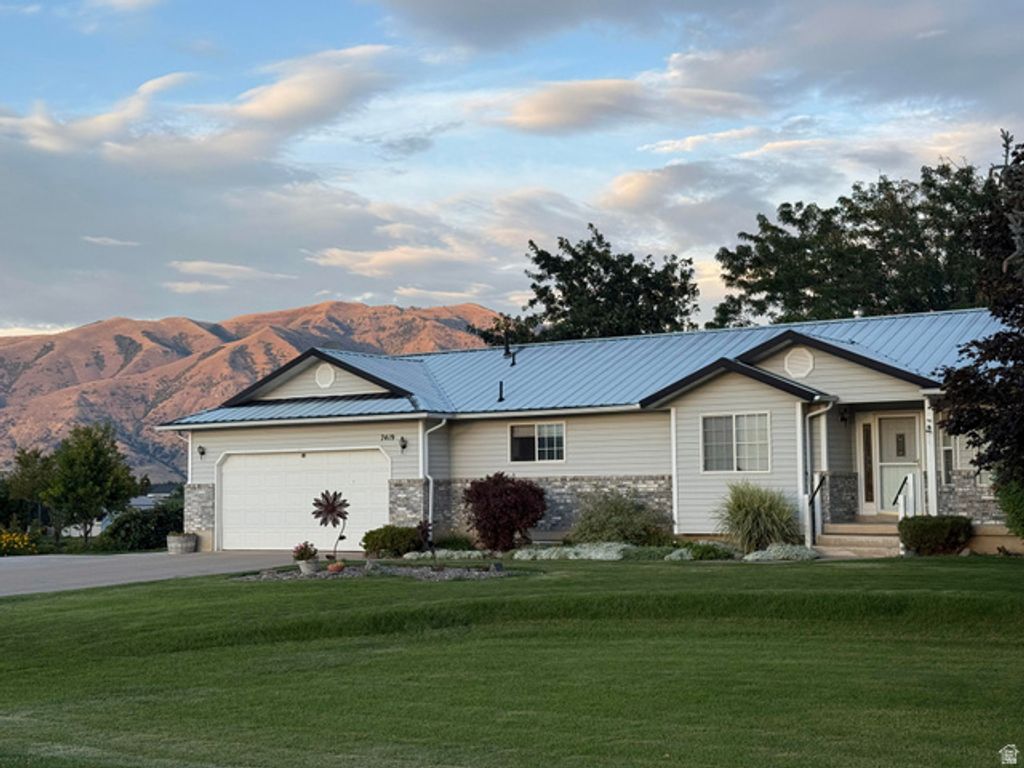 7419 S 400 W, Paradise, UT 84328