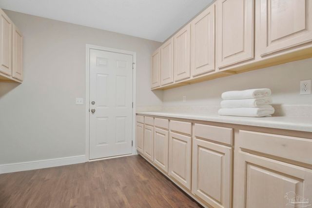 116 Mt Pilot St, Cantonment, FL 32533