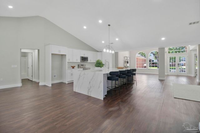 116 Mt Pilot St, Cantonment, FL 32533