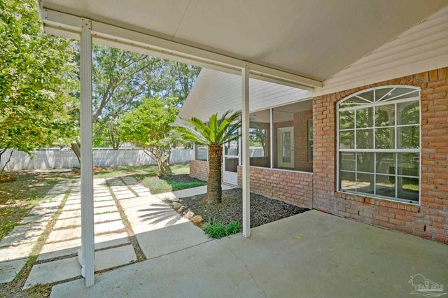 116 Mt Pilot St, Cantonment, FL 32533