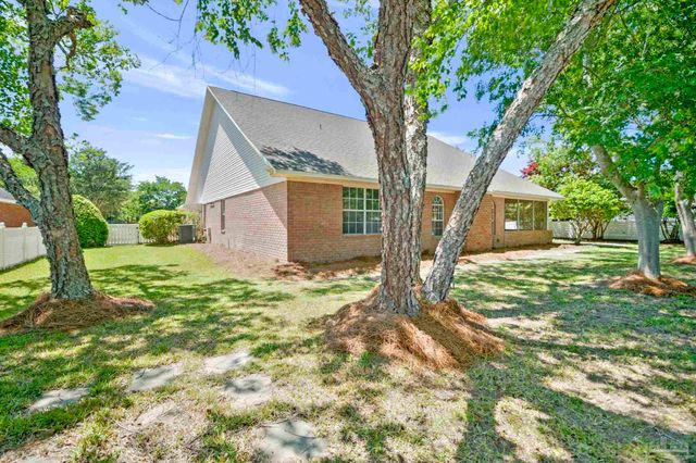 116 Mt Pilot St, Cantonment, FL 32533