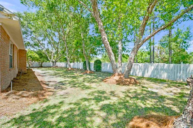 116 Mt Pilot St, Cantonment, FL 32533