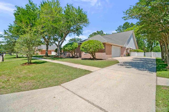 116 Mt Pilot St, Cantonment, FL 32533