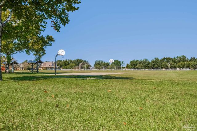 116 Mt Pilot St, Cantonment, FL 32533