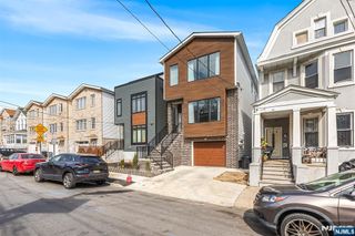 106 Oak Street 1, Jersey City, NJ 07304