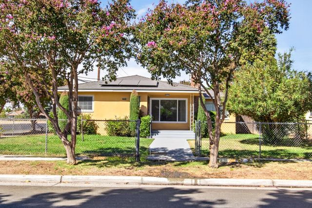 1642 W Robinson Ave, Fresno, CA 93705