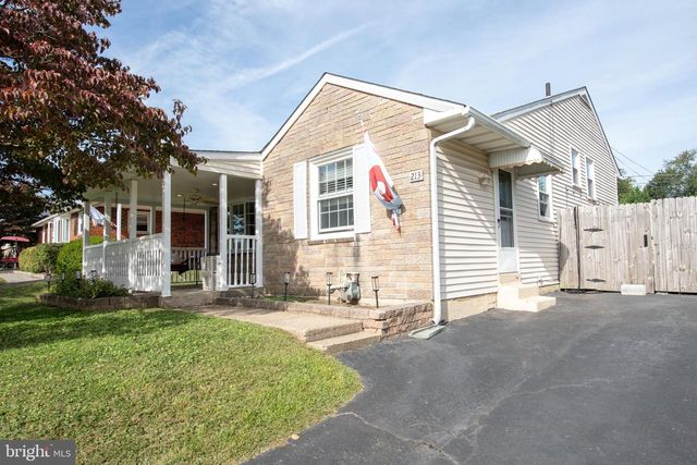 213 MARIANVILLE RD, Aston, PA 19014