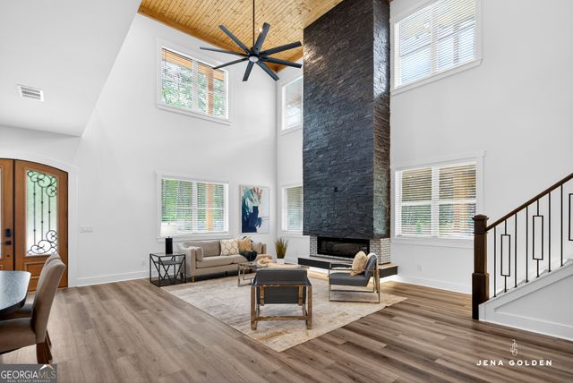 300 Mountain Ridge Drive, Dahlonega, GA 30533
