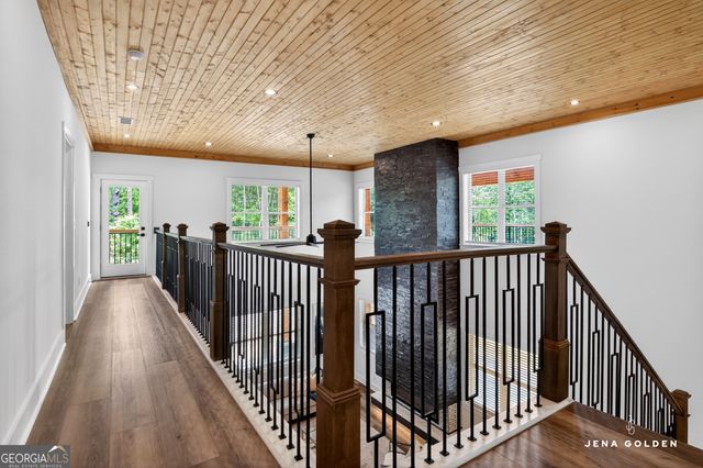 300 Mountain Ridge Drive, Dahlonega, GA 30533
