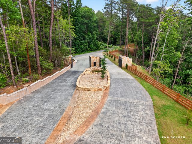 300 Mountain Ridge Drive, Dahlonega, GA 30533