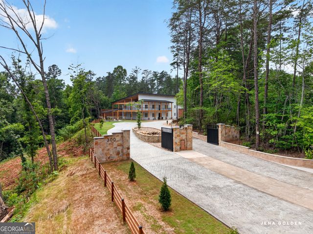 300 Mountain Ridge Drive, Dahlonega, GA 30533