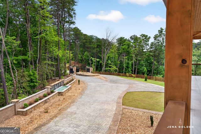 300 Mountain Ridge Drive, Dahlonega, GA 30533