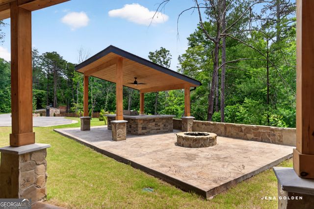 300 Mountain Ridge Drive, Dahlonega, GA 30533
