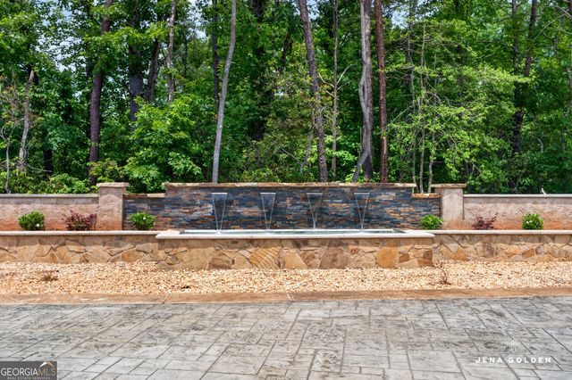 300 Mountain Ridge Drive, Dahlonega, GA 30533