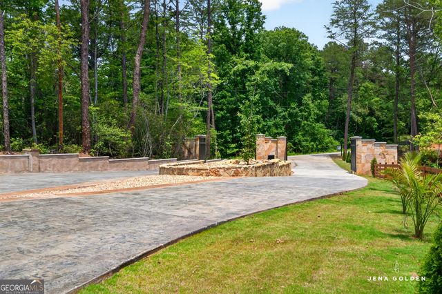 300 Mountain Ridge Drive, Dahlonega, GA 30533