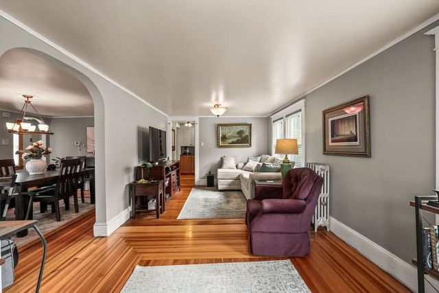 156 South St, Chicopee, MA 01013