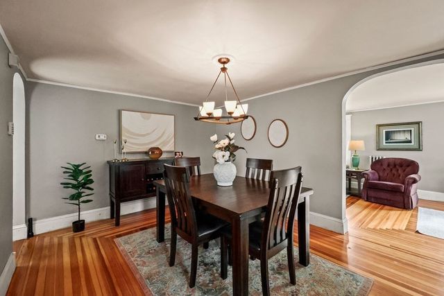 156 South St, Chicopee, MA 01013