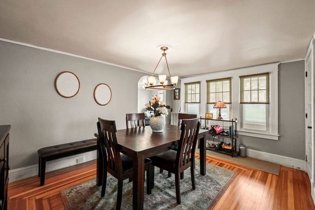 156 South St, Chicopee, MA 01013