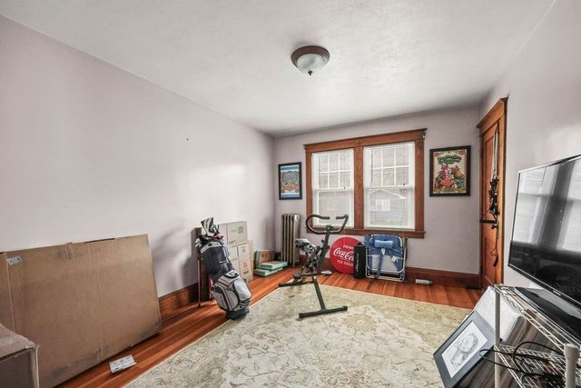 156 South St, Chicopee, MA 01013