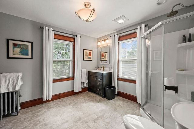 156 South St, Chicopee, MA 01013