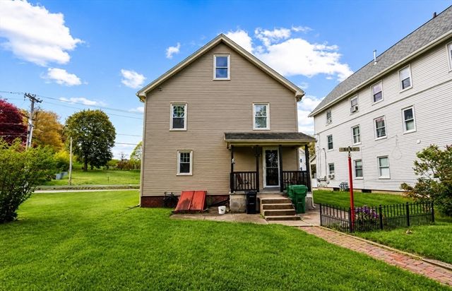 156 South St, Chicopee, MA 01013