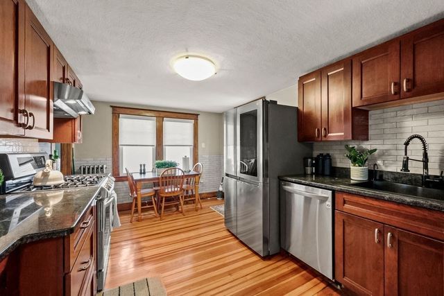 156 South St, Chicopee, MA 01013