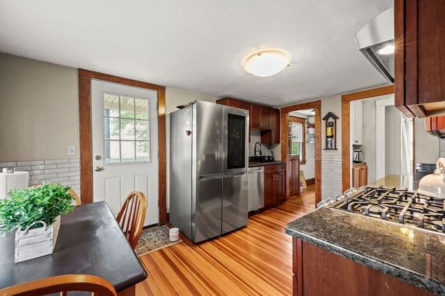 156 South St, Chicopee, MA 01013