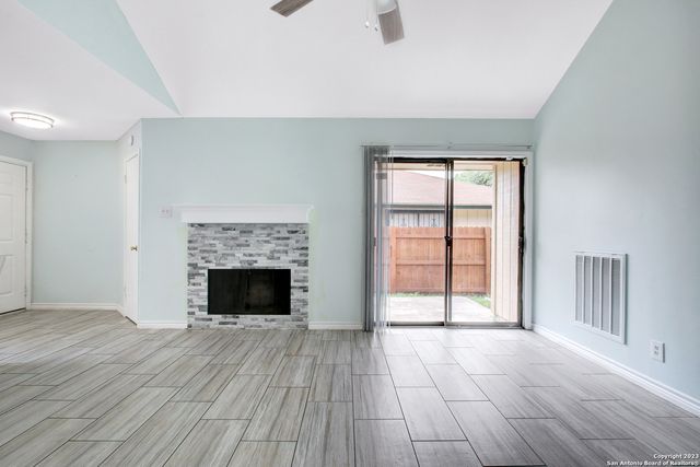 5531 IVANHOE ST, San Antonio, TX 78228