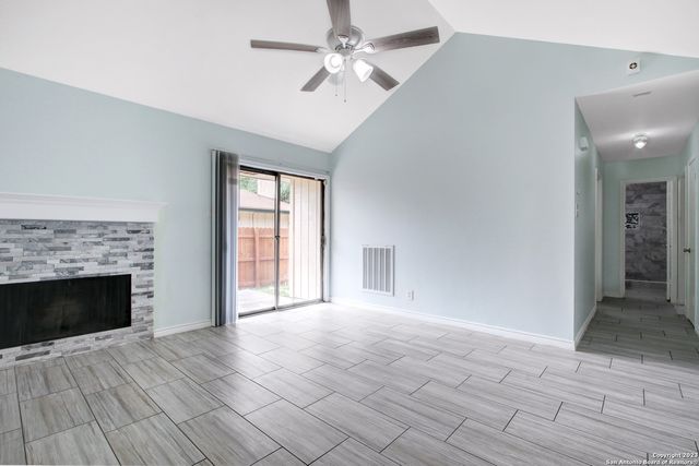 5531 IVANHOE ST, San Antonio, TX 78228