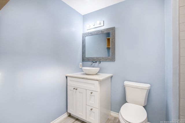 5531 IVANHOE ST, San Antonio, TX 78228