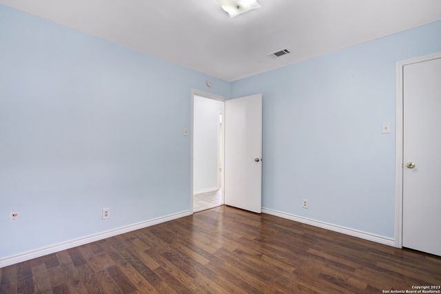 5531 IVANHOE ST, San Antonio, TX 78228