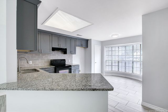 5531 IVANHOE ST, San Antonio, TX 78228