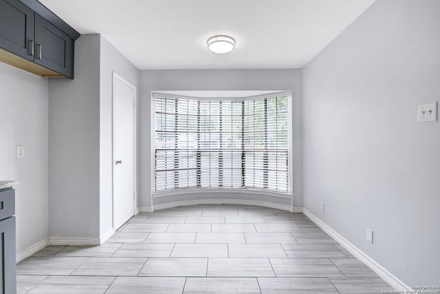 5531 IVANHOE ST, San Antonio, TX 78228