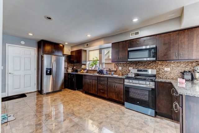 2328 W 19th Street, Chicago, IL 60608