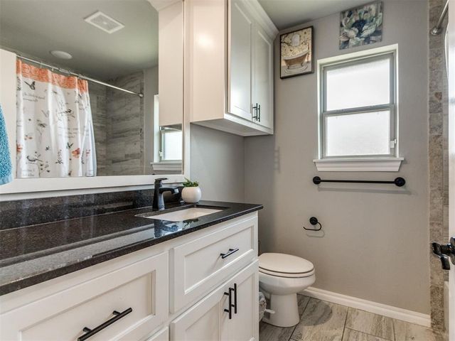 701 Bison Crossing Drive, Yukon, OK 73099