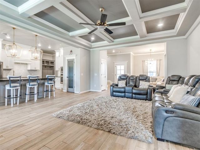 701 Bison Crossing Drive, Yukon, OK 73099