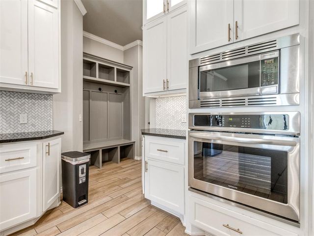 701 Bison Crossing Drive, Yukon, OK 73099