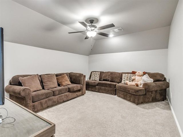 701 Bison Crossing Drive, Yukon, OK 73099
