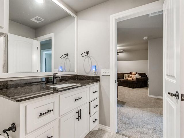 701 Bison Crossing Drive, Yukon, OK 73099