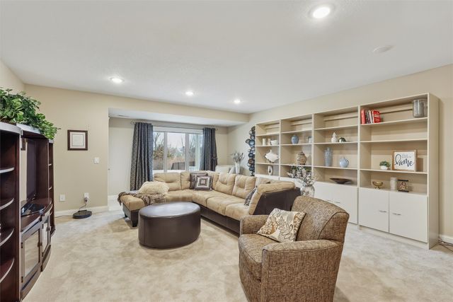 3620 Autumn Sage Circle, Norwalk, IA 50211